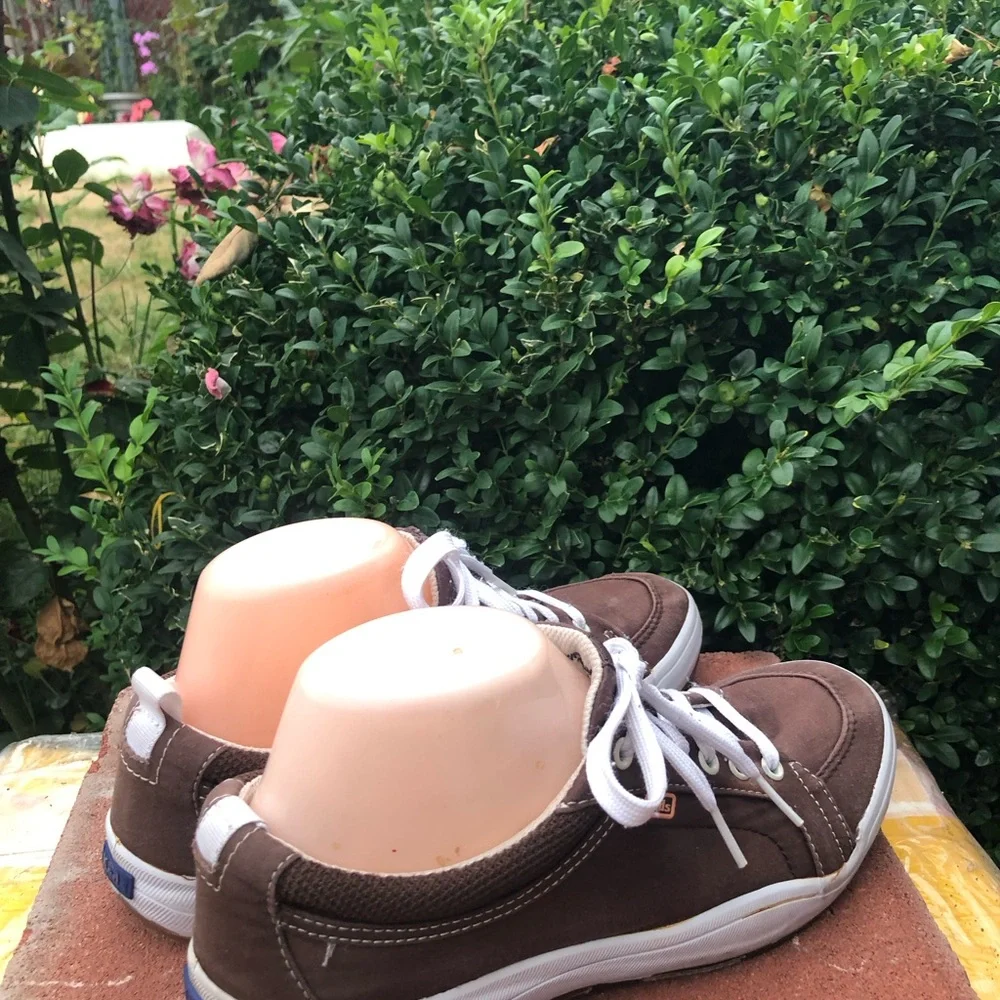 Keds Arch Support Women’s Brown Lace-Up Canvas Sneakers Size 7.5